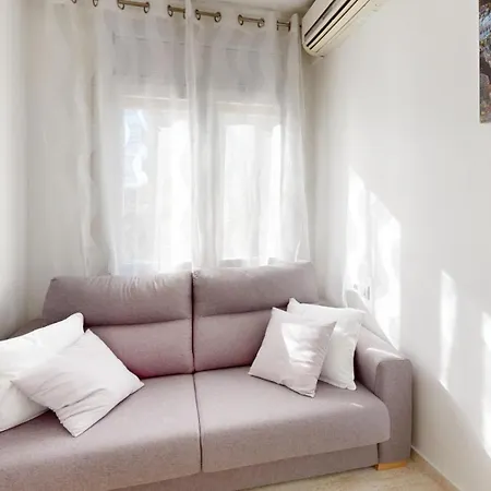 Carla Mar 2-d Apartment *